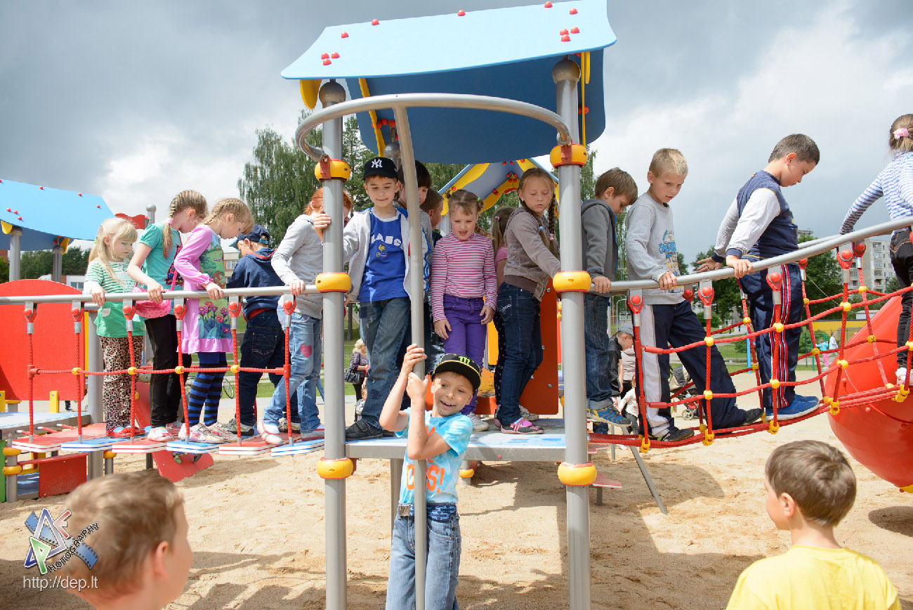 Открытие новой детской площадки в Висагинасе