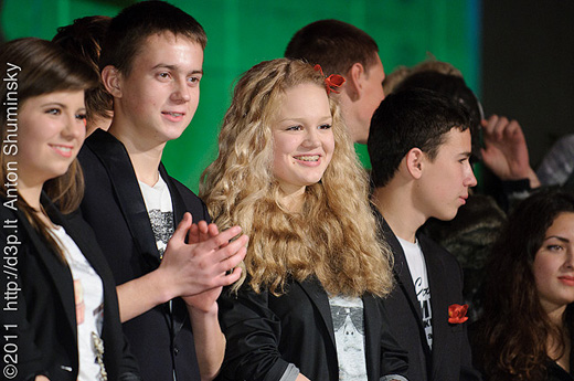 свободные фильм 2011. молодежные 2011. свободные footloose, 2011. джулианна хаф свободные. макси иглесиас и урсула корберо.